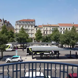  Appartement Grand Sur Les Bvd à 2 Pas De La Gare